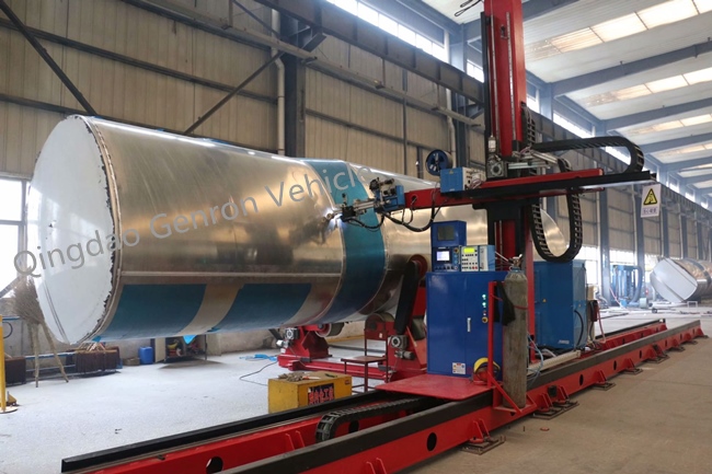 Tri Axles Aluminium Crude Oil 35CBM 35000L Semi Tanker Trailer 10