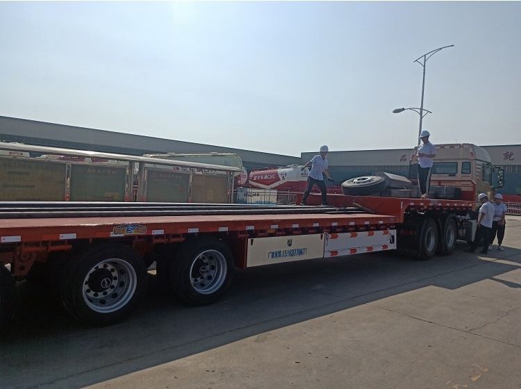 鹅颈式平板车 (1)