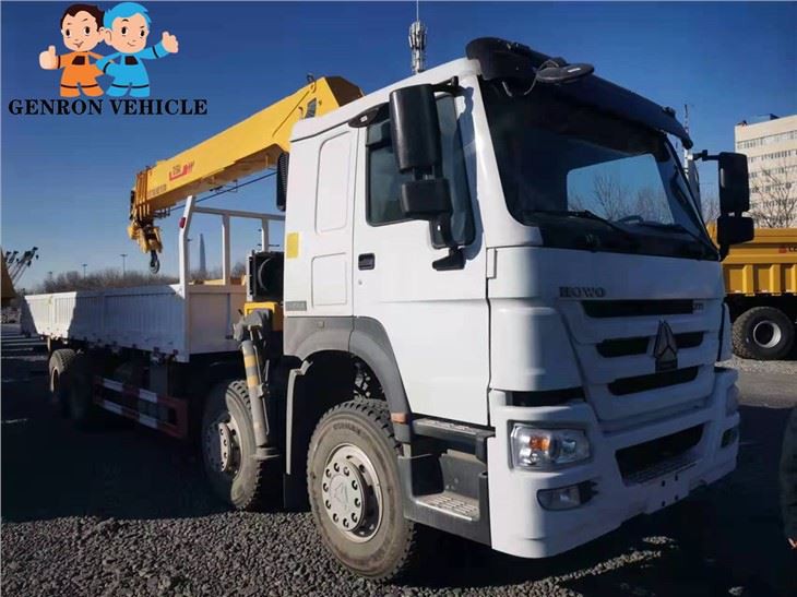 2022 Newest Howo Sinotruk Euro II 336 HP 6 X 4 Cargo Truck With 10 Tons Crane